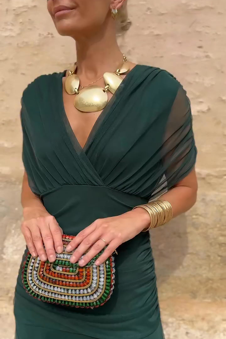 Monika | Sukienka maxi na przyjęcie z eleganckim dekoltem w serek