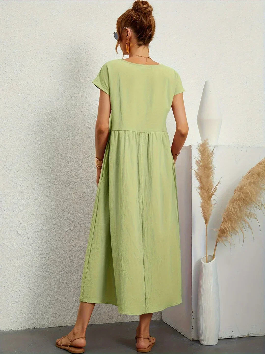 Lidia™ — Zwiewna sukienka midi o ponadczasowej elegancji