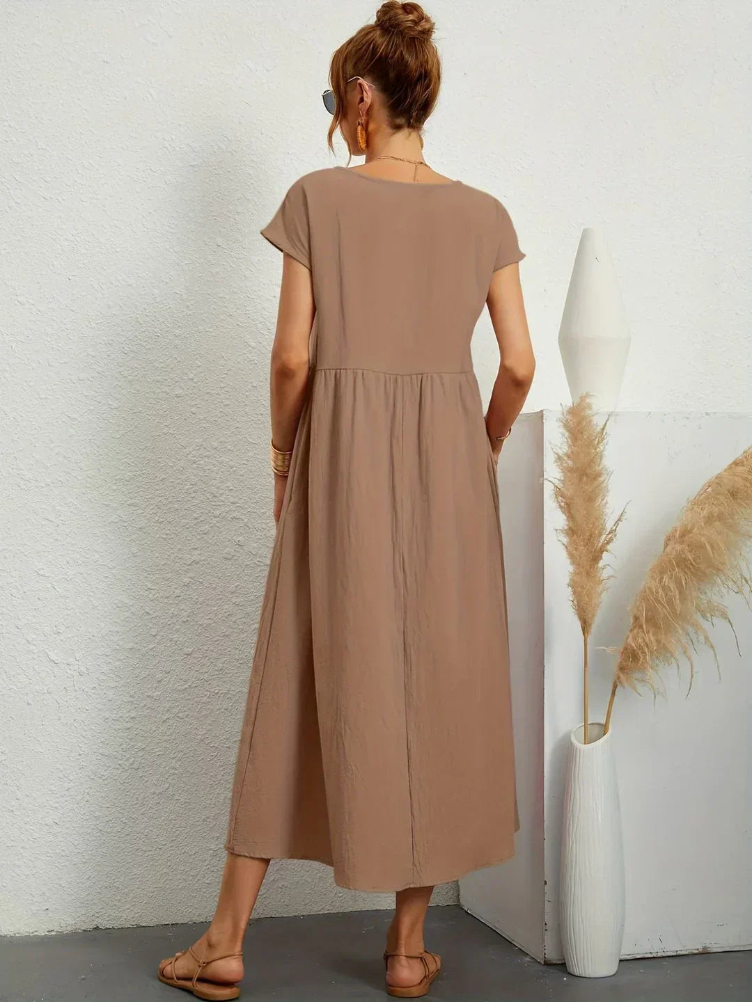 Lidia™ — Zwiewna sukienka midi o ponadczasowej elegancji