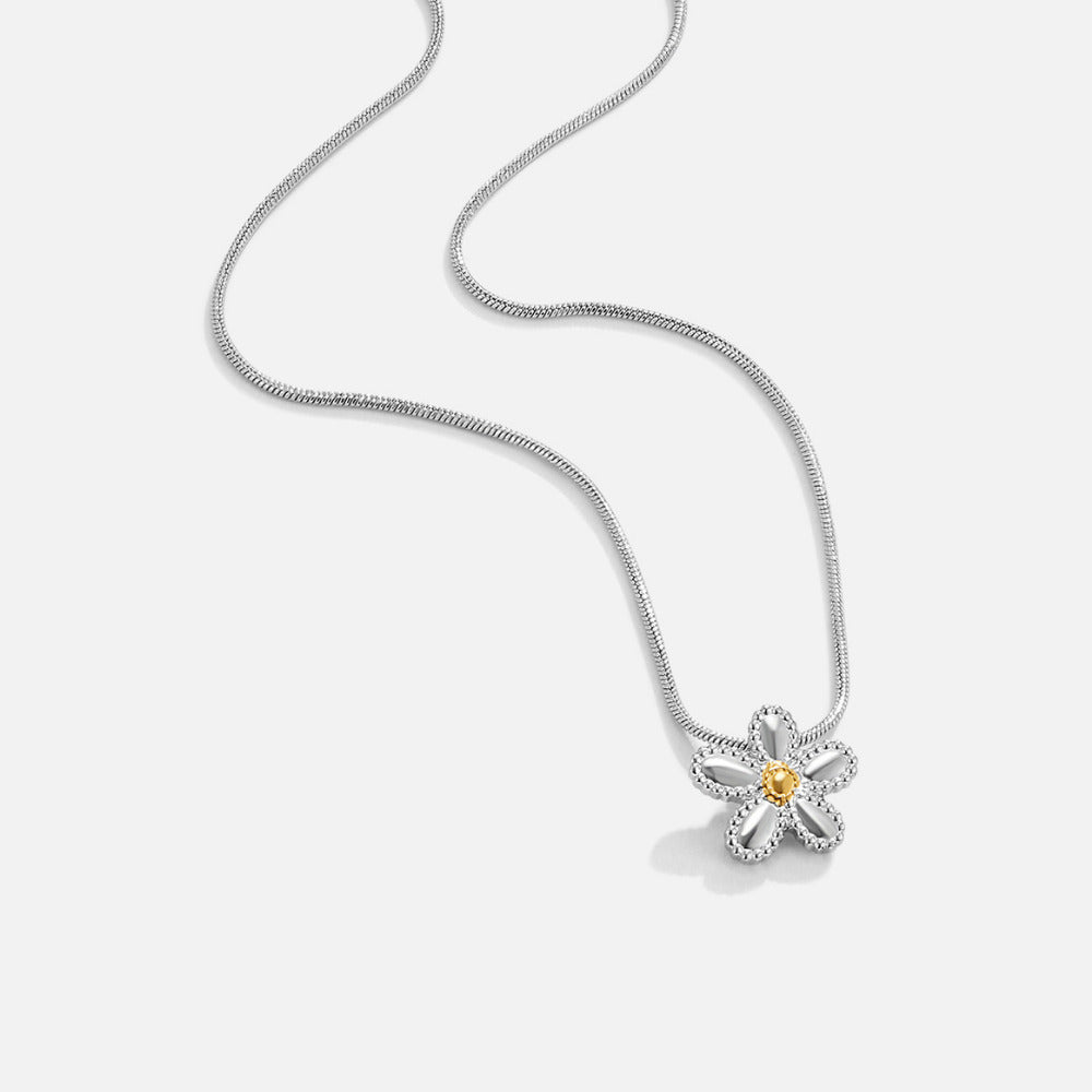 Daisy Pendant Necklace